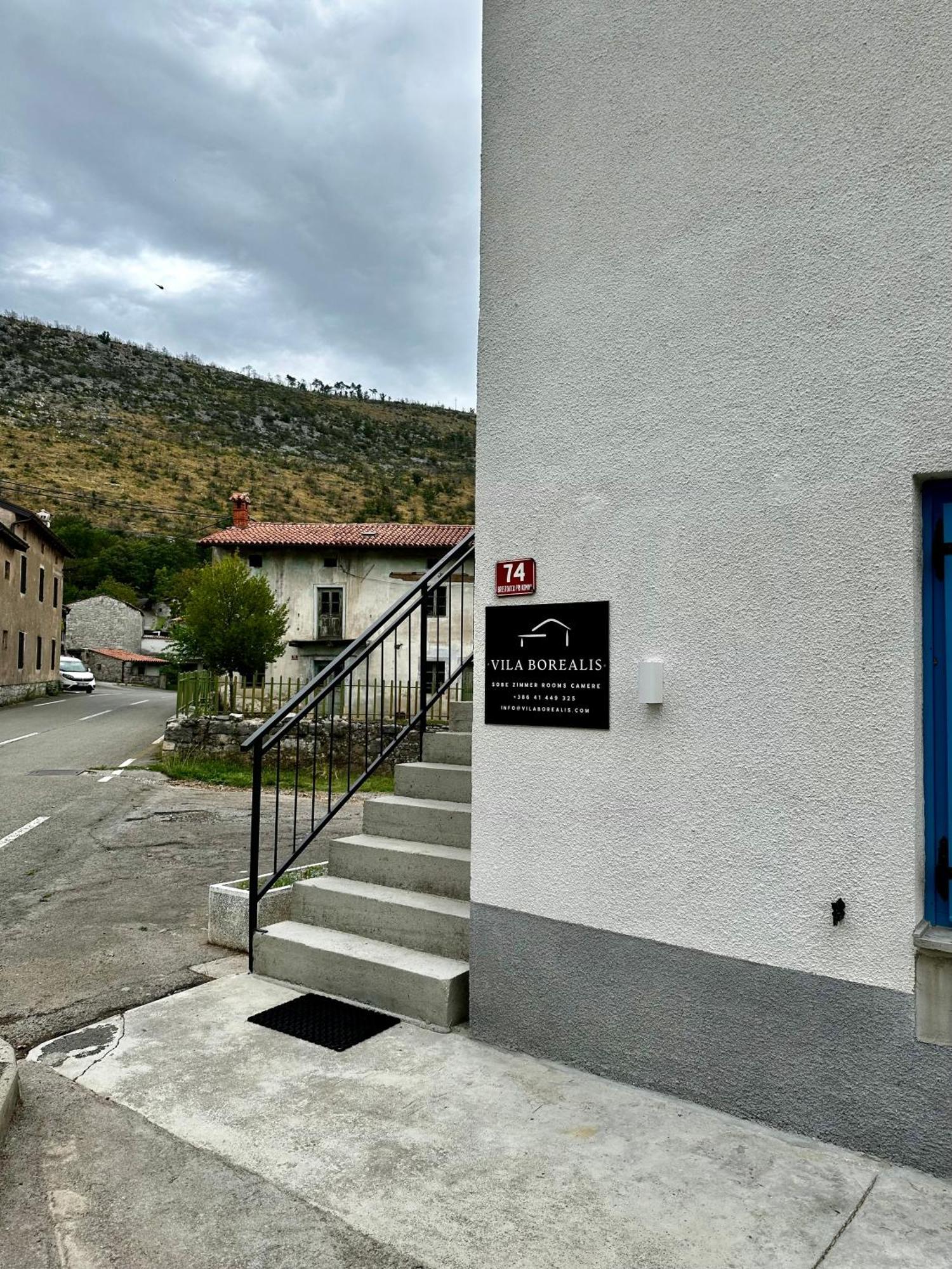 Vila Borealis Komen Kültér fotó